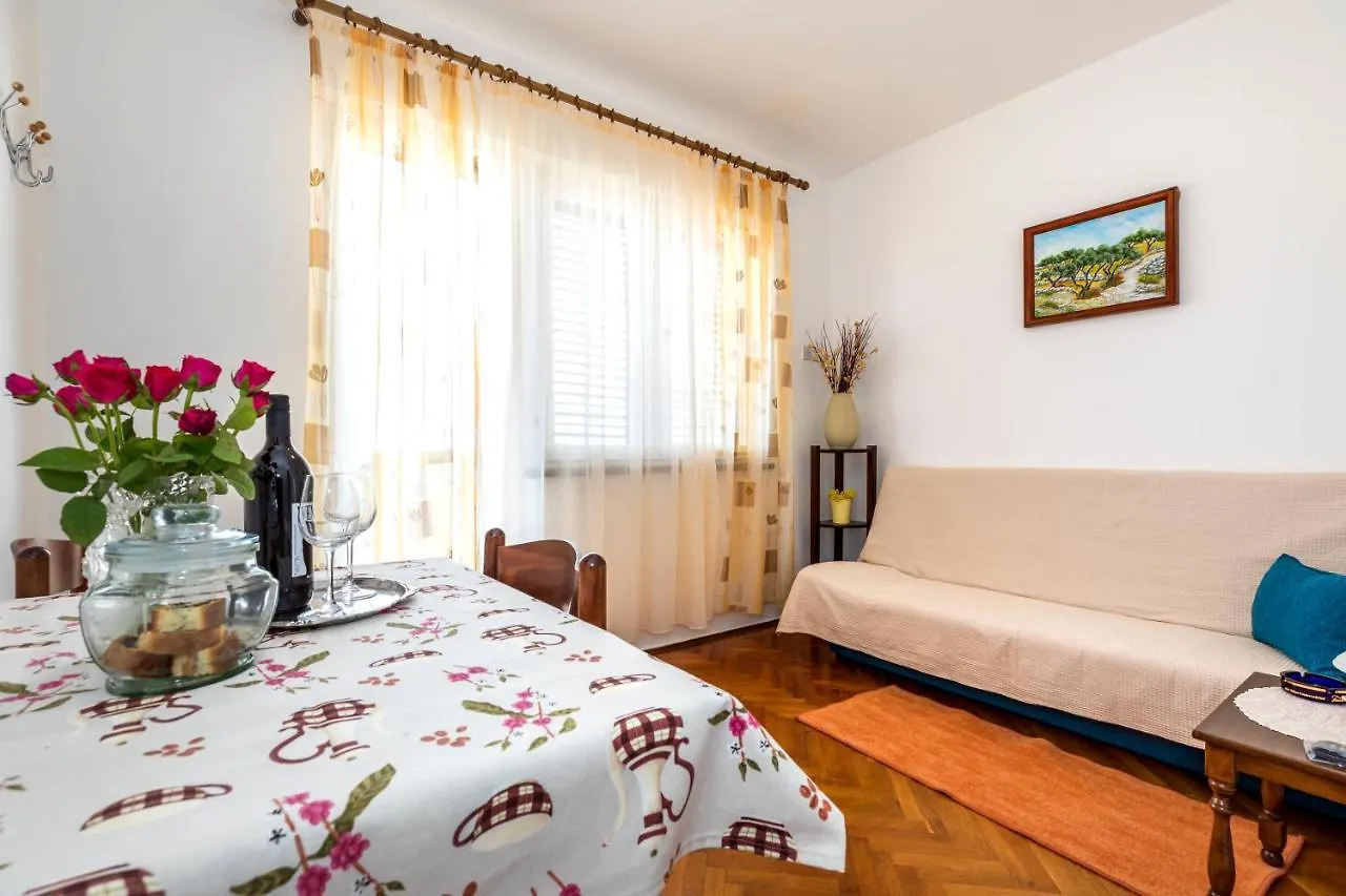 Apartment Muzic Mali Losinj