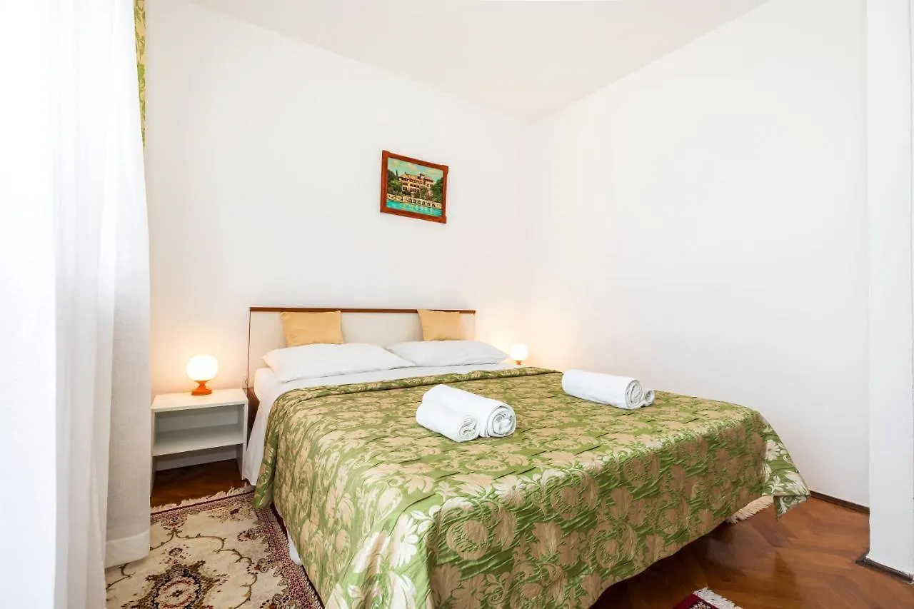 Apartment Muzic Mali Losinj